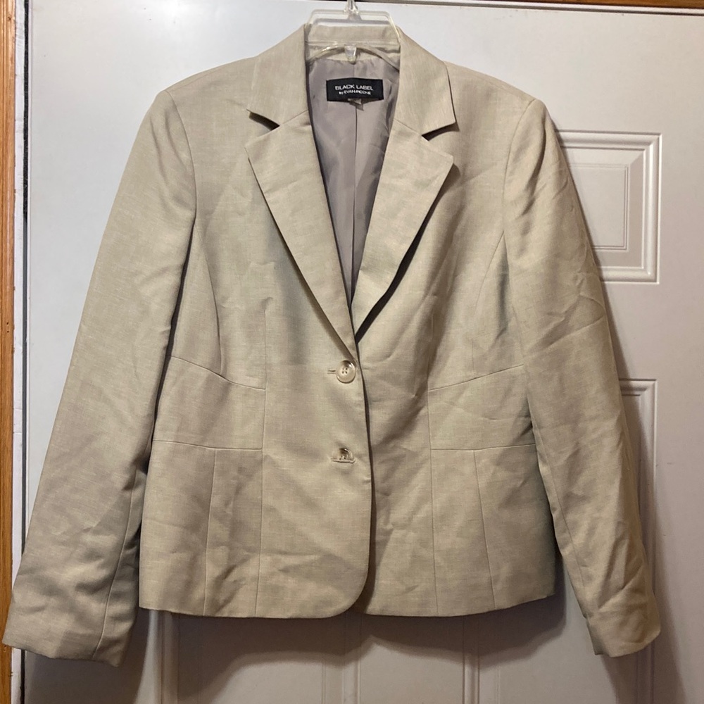 Black Label Women's Beige Blazer 14‎
